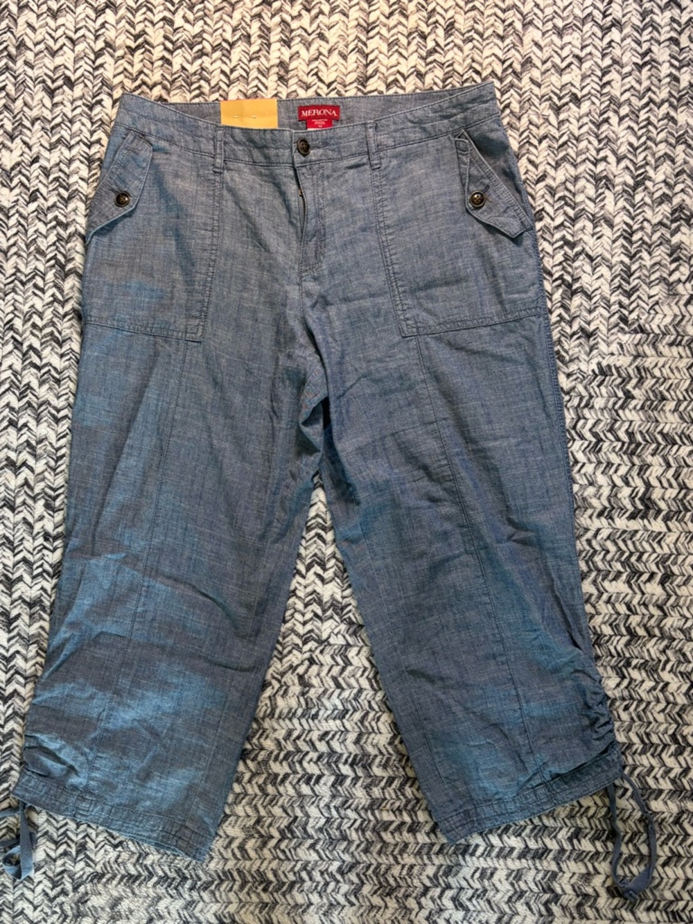 NWT Women’s XL Merona Light Blue Curvy Cropped Cotton Chambray Pants - Picture 9 of 9